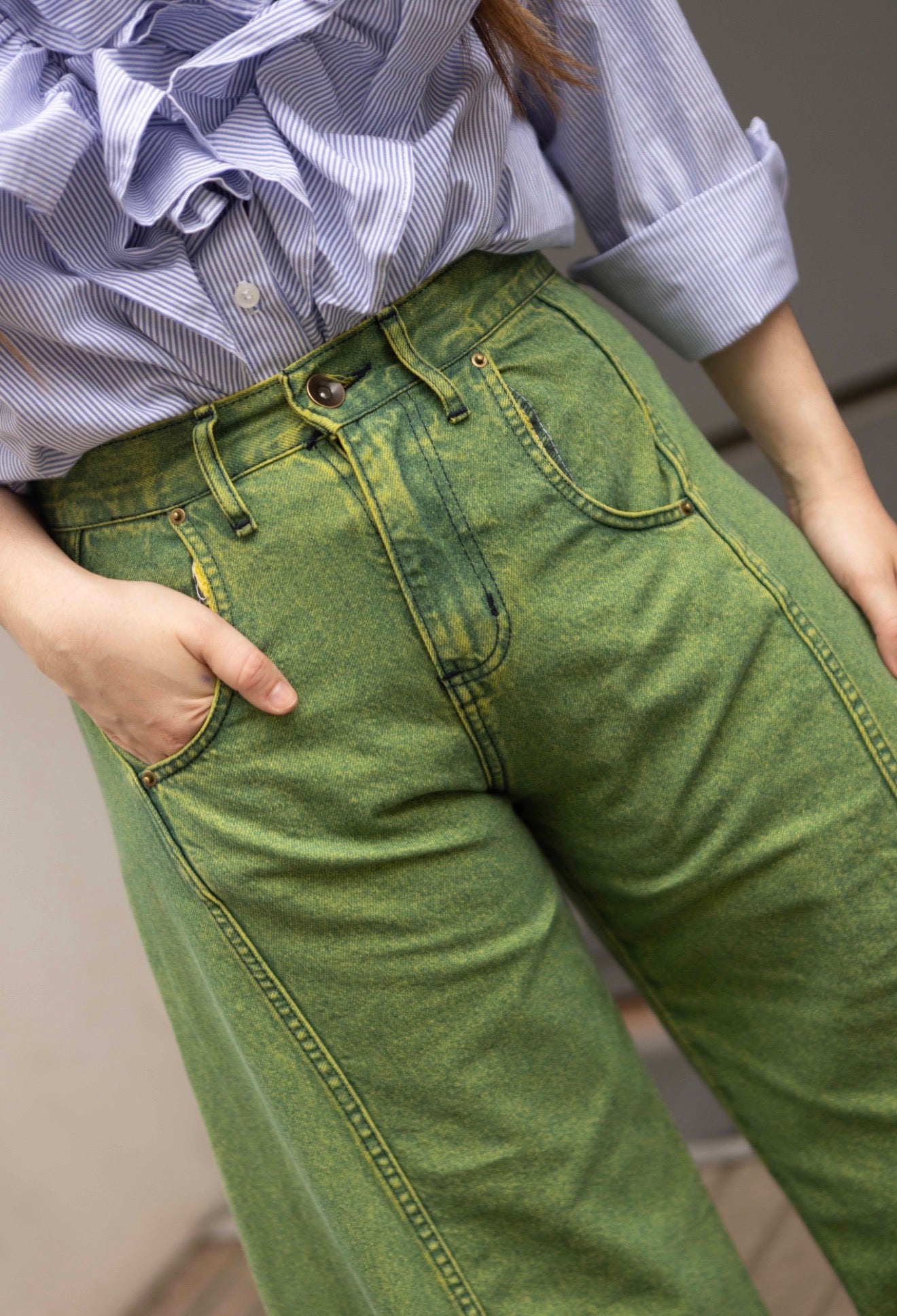 Jean Wide Over Alexia